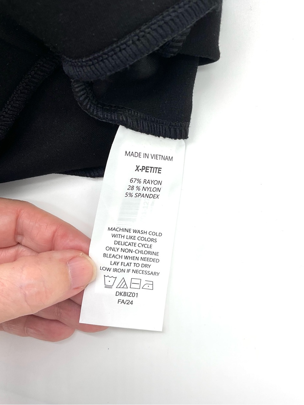 NWT Quince Black Ultra-Stretch Ponte Pants, Medium - Picture 6 of 12